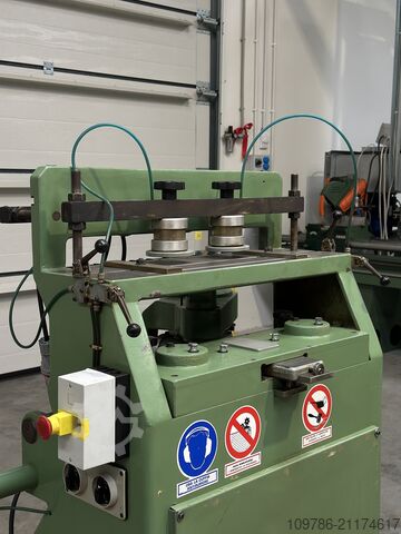 Skuffesamlingsfræsemaskine OMEC 750 OMEC 750