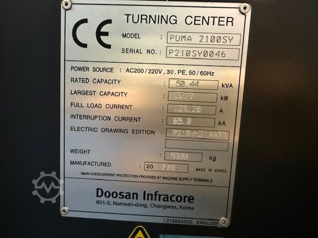 Centro de torneamento e fresagem CNC DOOSAN Puma 2100SY