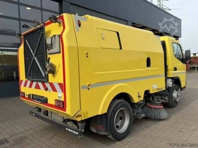 Furgon Mitsubishi Fuso Canter 7,5t Brock VS4