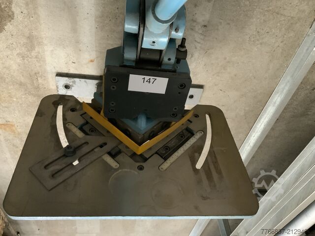 Notching machine Knuth AKM