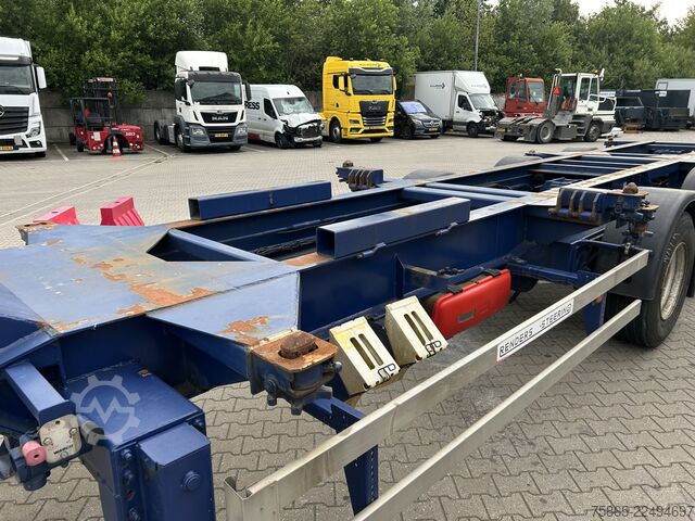 Transport af containere Renders ROC 16.30 / Container Chassis / X-Steering / AP...