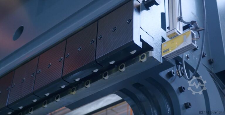 PRITISNI KOČNICU 8 METARA 3000 TONA!!! DURMA AD-S 803000