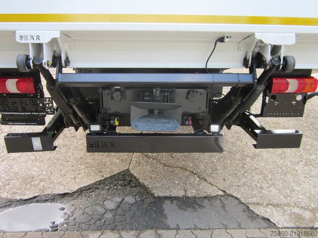 Vrachtwagen met bakwagen Mercedes-Benz 1230 Atego Koffer 8,14 m lang LBW Autom.