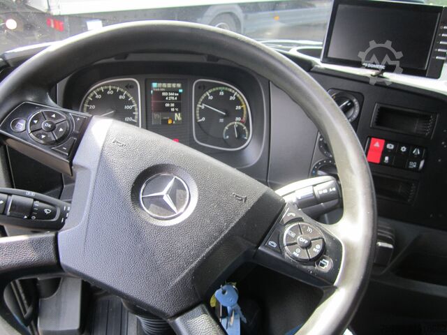 Vrachtwagen met bakwagen Mercedes-Benz 1230 Atego Koffer 8,14 m lang LBW Autom.