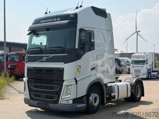 Camion de materiale periculoase VOLVO FH500 Globetrotter XL 2 Tanks ADR EX II/III FL