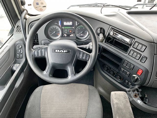 Standaardtrekker DAF XF460 SSC / STANDKLIMA /*PTO* KOMPRESSOR