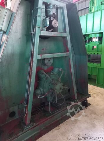Macchine per la piegatura dei tondi ROUNDO 2,5M - 30/25mm