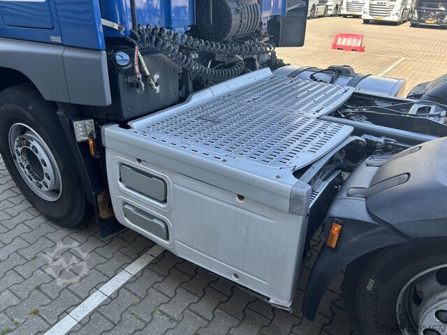 Padrão-SZM DAF CF 440 FTG 6x2 / Space Cab / 930 dkm / Tacho V2...