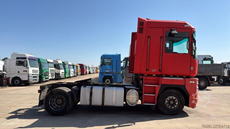 Standaard trekker Renault MAGNUM 460 (MANUAL GEARBOX / BOITE MANUELLE / P...