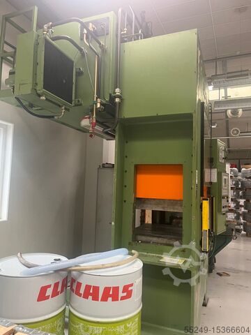 Hydraulisk presse Hans Schoen NHN 250 75 (250 Ton)
