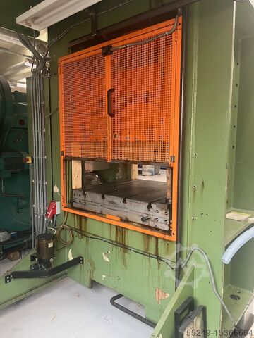 Hydraulisk presse Hans Schoen NHN 250 75 (250 Ton)