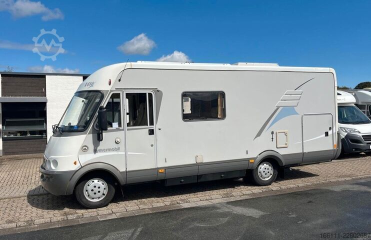 Integriertes Wohnmobil HYMER/ERIBA B 614 - Festbett- Klima -  - Solar -