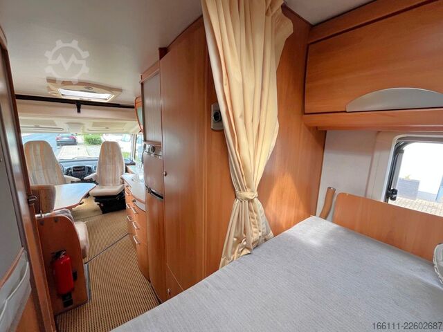 Integriertes Wohnmobil HYMER/ERIBA B 614 - Festbett- Klima -  - Solar -
