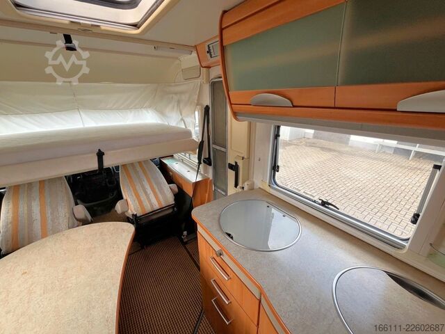 Integriertes Wohnmobil HYMER/ERIBA B 614 - Festbett- Klima -  - Solar -