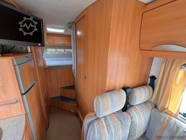 Integriertes Wohnmobil HYMER/ERIBA B 614 - Festbett- Klima -  - Solar -