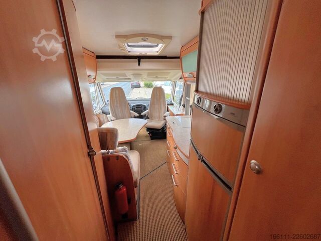 Integriertes Wohnmobil HYMER/ERIBA B 614 - Festbett- Klima -  - Solar -