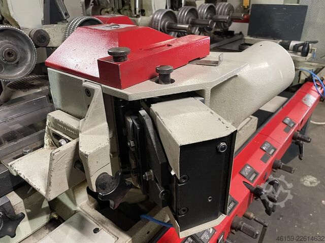 Profileermachine WEINIG HYDROMAT  (8 spindle)