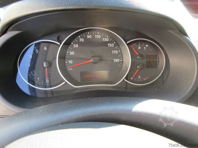 Furgon blaszak renault Kangoo 1.5 dce Kastenwagen