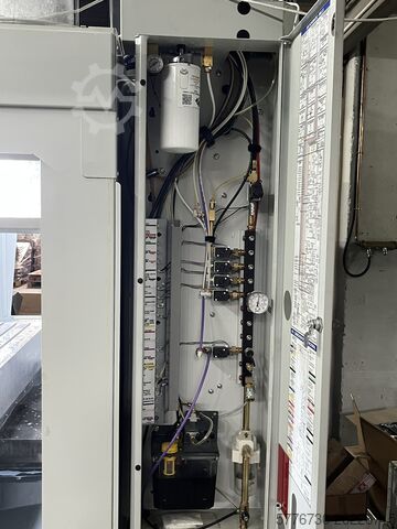 Függőleges megmunkáló központ HAAS VF-4