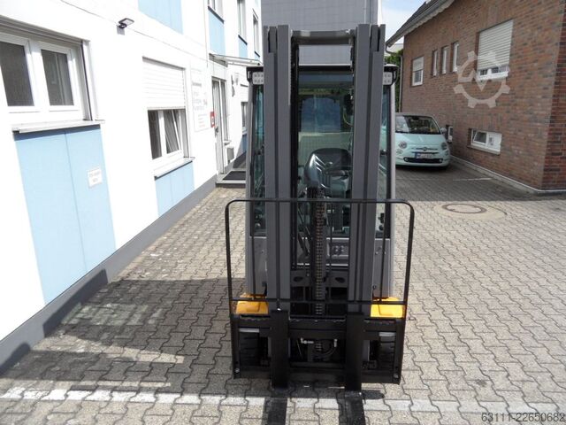 Elektrische vorkheftruck 3 wielen Jungheinrich EFG 215 - Triplex - Doppelpedal - wenig Stunden