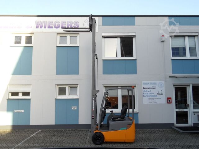 Elektrische vorkheftruck 3 wielen Jungheinrich EFG 115 - Triplex - NEUE Batterie - aufgearbeitet