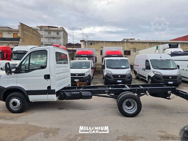 Kamyon şasisi Iveco DAILY 70C17 PASSO 3750 2011