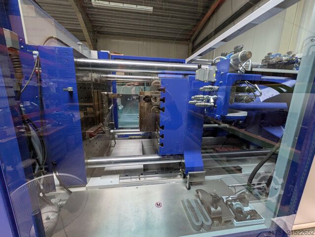 Injection moulding machine Wittmann Battenfeld Smart Power XL 180-1330 UNILOG B8