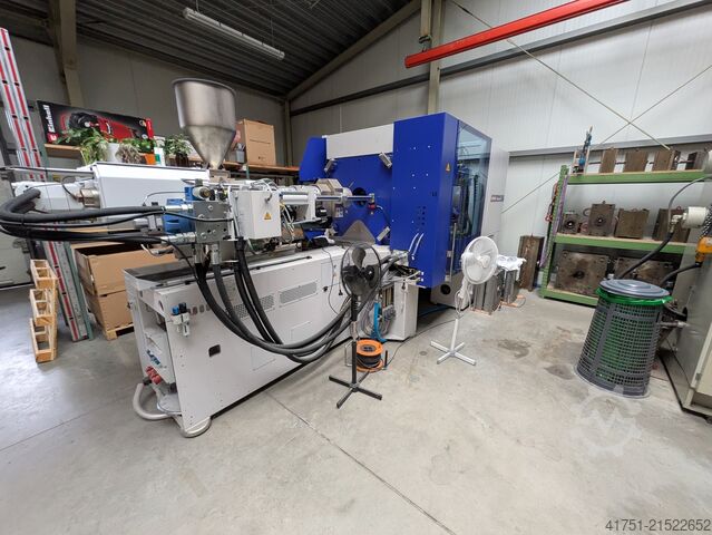 Injection moulding machine Wittmann Battenfeld Smart Power XL 180-1330 UNILOG B8