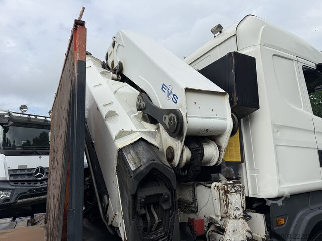 Platós teherautó Scania R420 8X2 HMF ODIN 55 t/m Crane