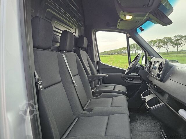 Carrinha de tejadilho alto MERCEDES-BENZ SPRINTER 317 L2H2 Automaat Mbux