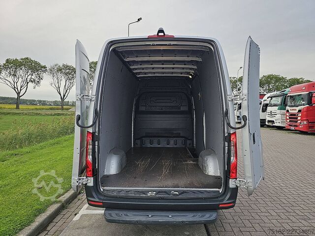 Carrinha de tejadilho alto MERCEDES-BENZ SPRINTER 317 L2H2 Automaat Mbux