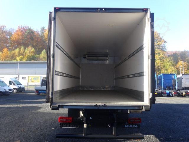 Caminhão frigorífico MAN 18.290 TGM Tiefkühler UT800 2xBett Vollluftfeder