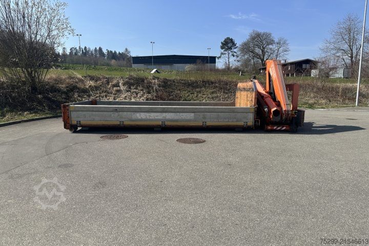 Lastbilmonteret kran  Kranpalette F210A.24 / Swiss-Vehicle