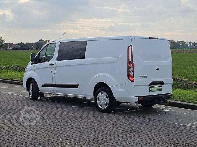 Bestelauto FORD TRANSIT CUSTOM 2.0 L2H1 Dub.- Cab. Navi