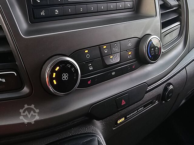 Bestelauto FORD TRANSIT CUSTOM 2.0 L2H1 Euro6 Airco NAP