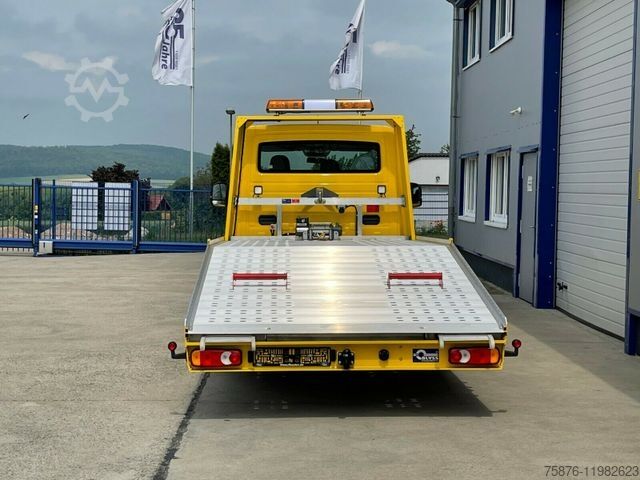 Furgon samochodowy do przewozu aut VOLKSWAGEN Crafter Autotransporter ca.540 x 210cm