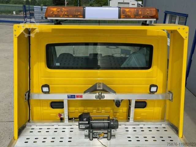 Furgon samochodowy do przewozu aut VOLKSWAGEN Crafter Autotransporter ca.540 x 210cm