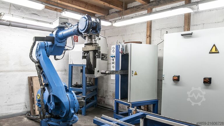 Industrial robot  