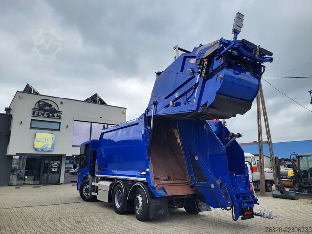 śmieciarka Mercedes-Benz ECONIC 2630