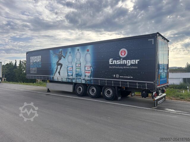 ημιρυμουλκούμενο με συρόμενη μουσαμά, με ρυθμιζόμενους δοκούς Schmitz Cargobull 