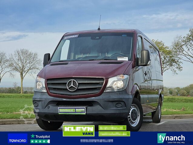 Bestelauto MERCEDES-BENZ 211