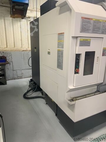Okuma Genos M560V VMC fra 2015 med 4800 driftstimer. Okuma Genos M560-V
