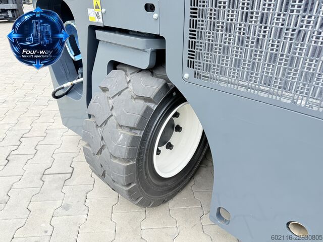 4-way forklift Combilift CB4000 GAS TRIPLEX 6450MM POSITIONER