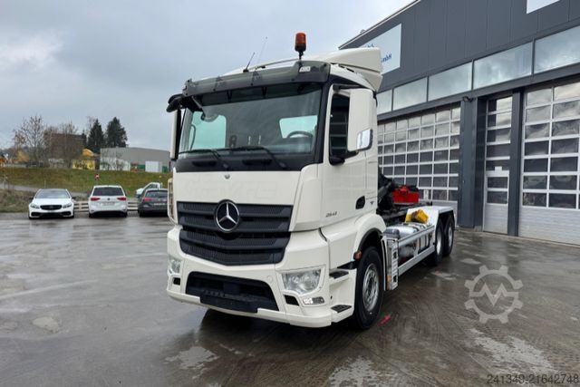 Abrollkipper MERCEDES-BENZ Antos 2543 6x2 Hiab 21T