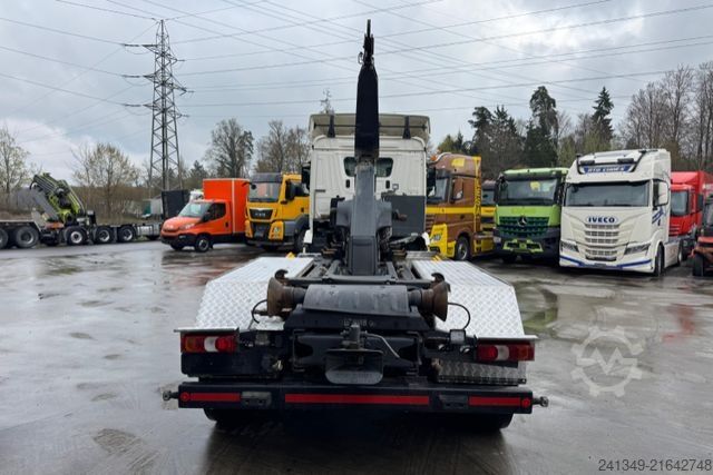 Abrollkipper MERCEDES-BENZ Antos 2543 6x2 Hiab 21T