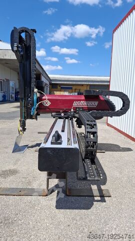 Wittmann Robot, Industrial Robot WITTMANN w633