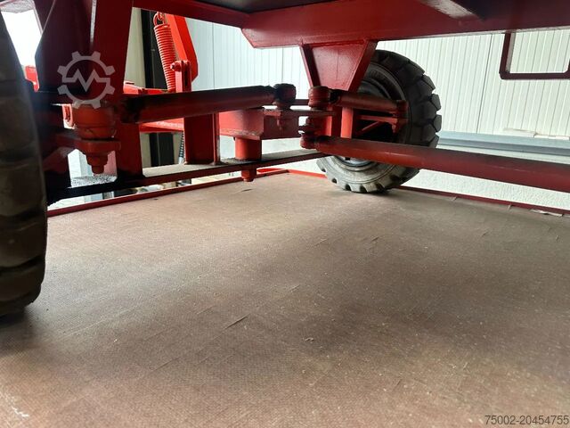 Plataforma de carga Still + 10x 2016 MAFI double-steered and connectable ...