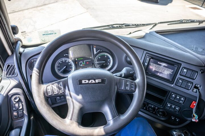 Standaard-SZM DAF XF 460-6X2-345.000 KM+ADR