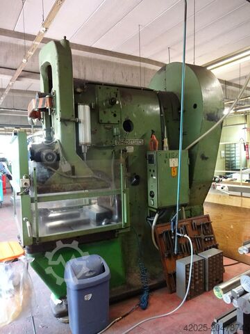 Prasa ekscentryczna Weingarten . Typ XRR 150 III sp