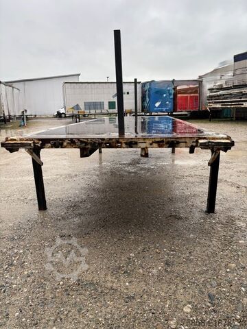 Caisse mobile ouverte Krone Plattform 7,82m mit Steckrungen mittig